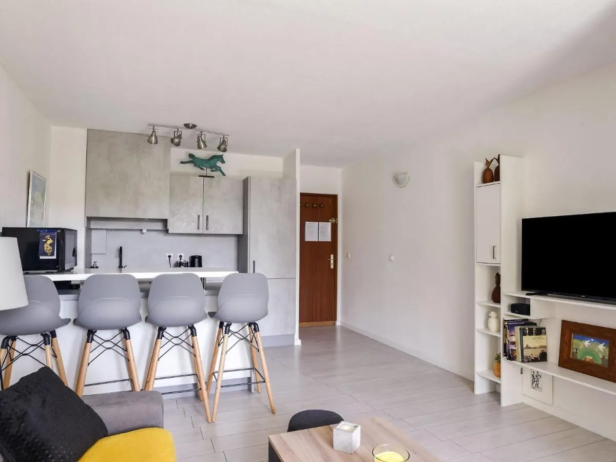 Apartment Cimiez Les Pins By Interhome Nice