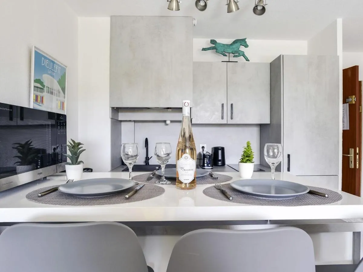 Apartment Cimiez Les Pins By Interhome Nice 0*,